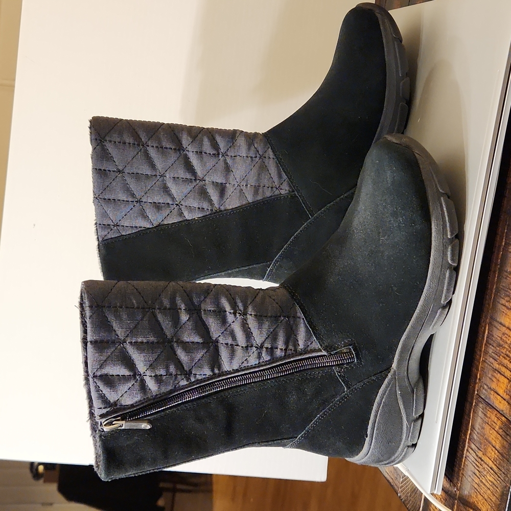 Lands End All Weather Suede Quilted Boots Size 7.5